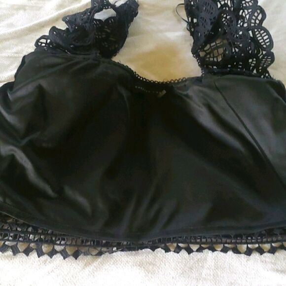 𝅺 Ladies Lace Top by ENDLESS ROSE - Picture 11 of 16